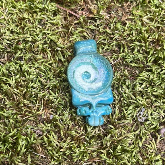 Jewelry - Hand blown Grateful Dead glass pendant
